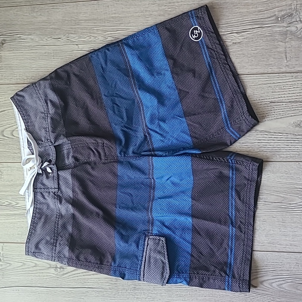 Ezekiel Surf/Board Shorts - Size 30